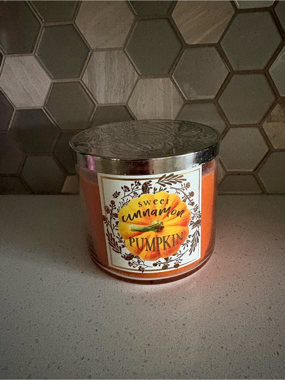 Bath and Body Work Sweet Cinnamon Pumpkin 3 wick candle
